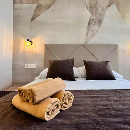 아파트 Modern With Swimming Pool And Terraces