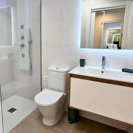 Modern With Swimming Pool And Terraces 또레비에하