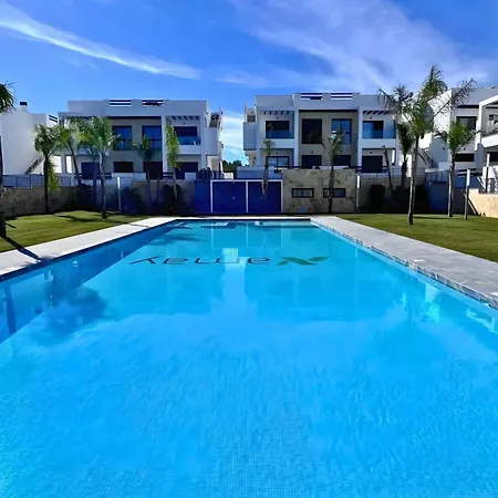 Modern With Swimming Pool And Terraces 또레비에하