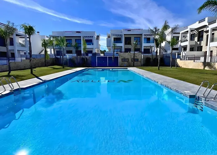 Modern With Swimming Pool And Terraces Torrevieja